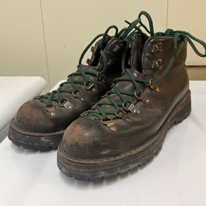 Danner Mountain Light II brown women’s boots